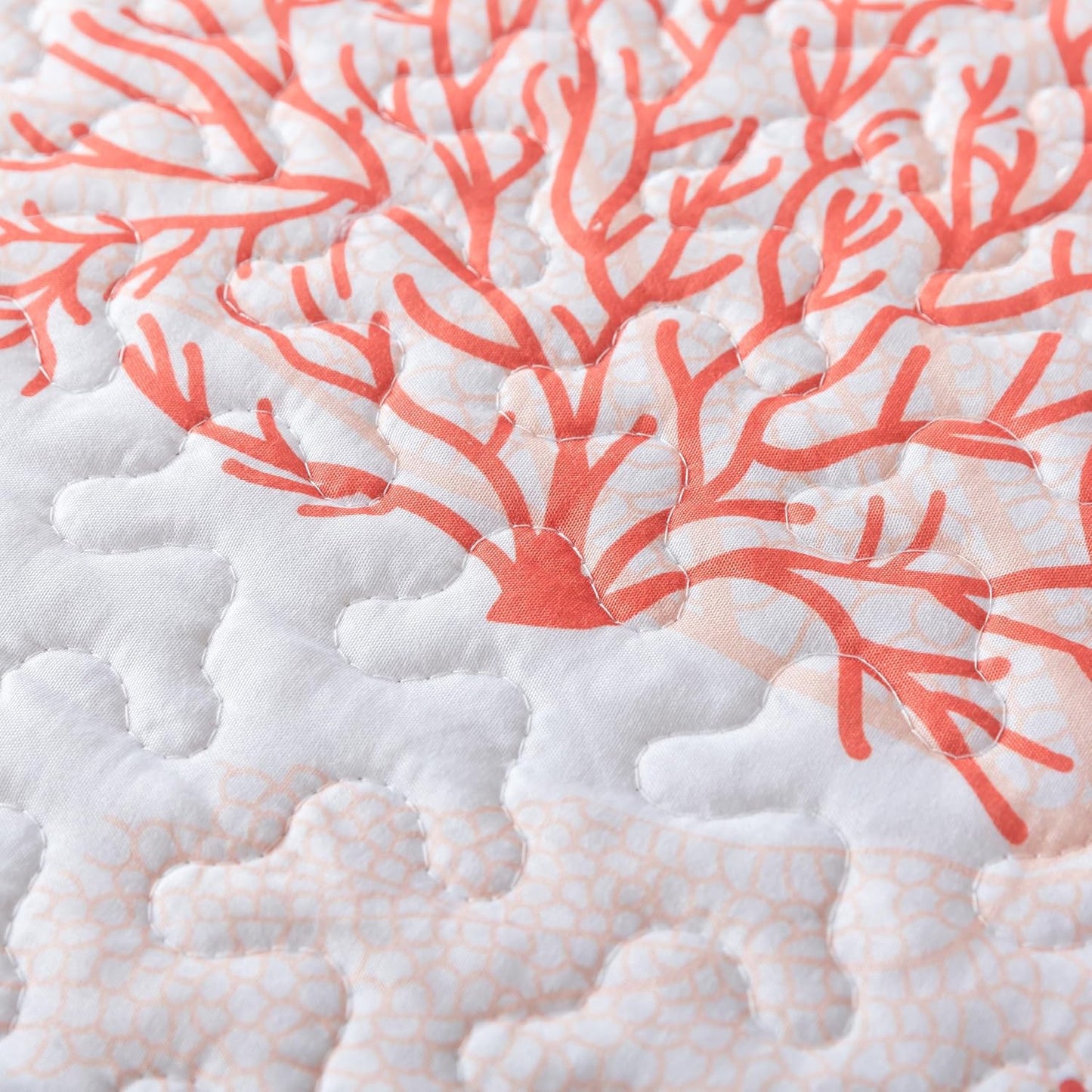 Coastal Quilt Set - King and 2 Shams, Quilted Coastal Bedspread with Beach Theme, Ocean Bedding Set, Summer Nautical Quilt, Beachy Comforter with Tropical Motif, Sea of Coral