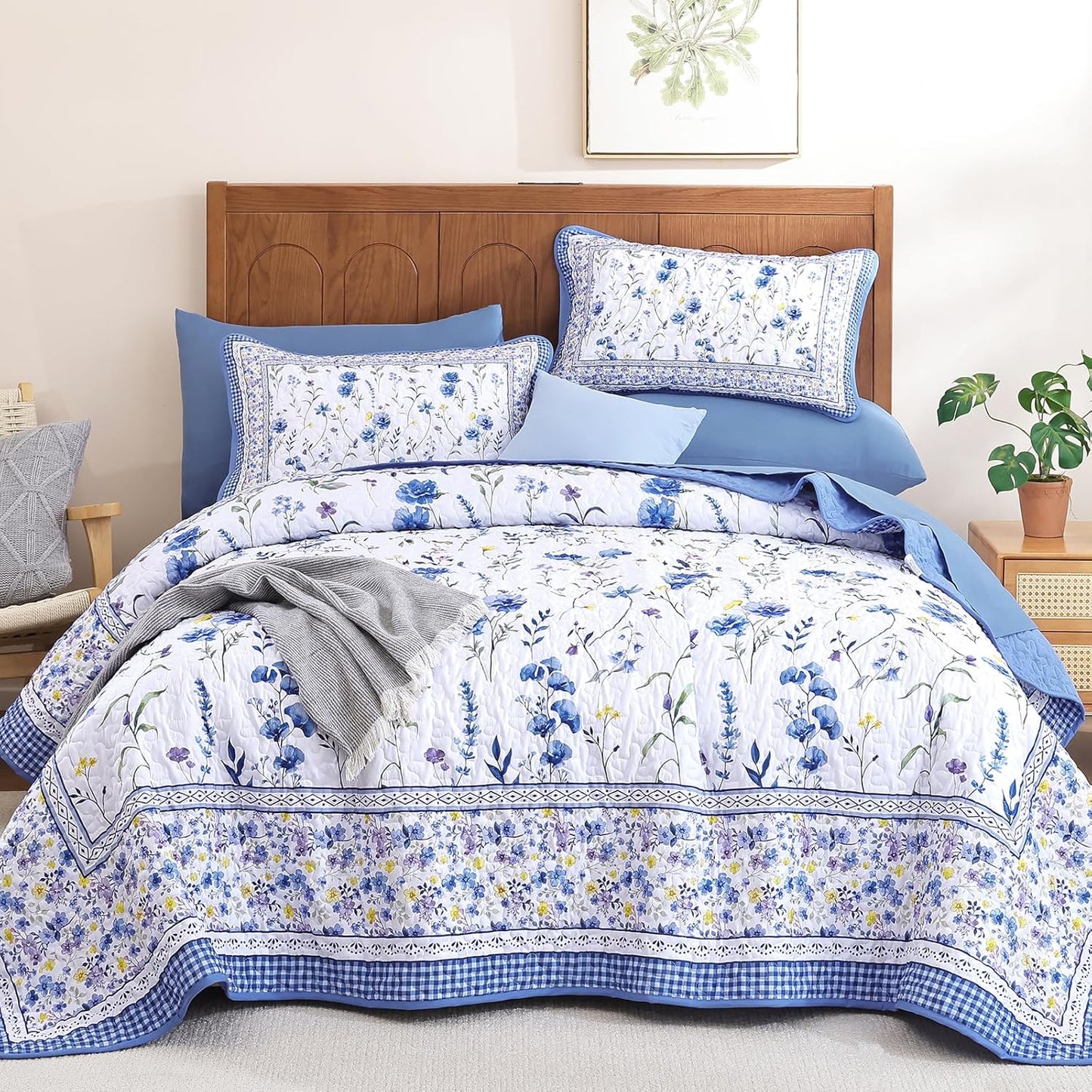 WONGD Bedding Floral Quilt Set King, 3 Pieces Blue Bedspreads Coverlet Set, Garden Floral Printed Quilted Bedding Set，Lightweight Farmhouse Spring Summer Beds Coverlet for All Season(110"X90")