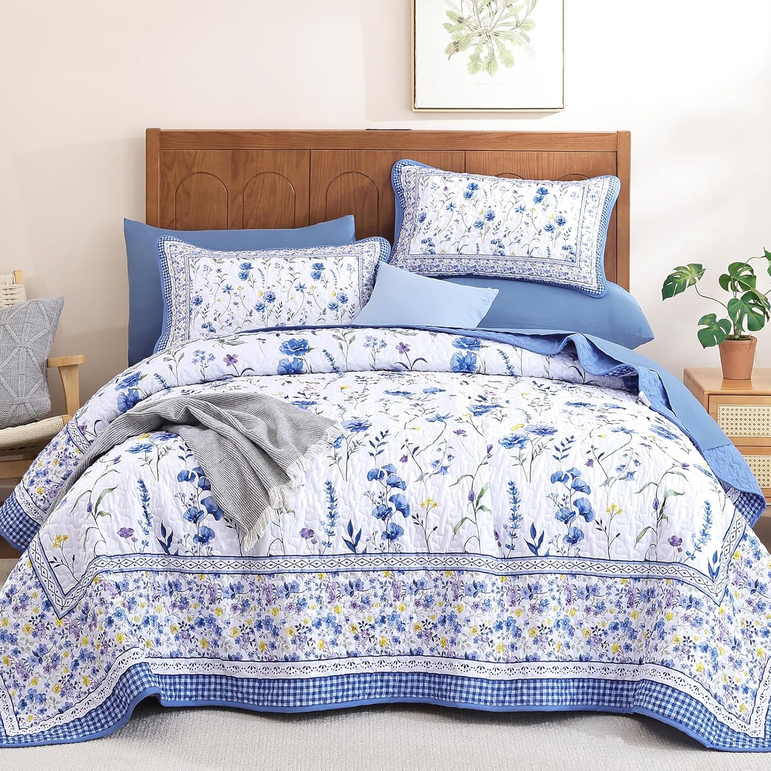 WONGD Bedding Floral Quilt Set King, 3 Pieces Blue Bedspreads Coverlet Set, Garden Floral Printed Quilted Bedding Set，Lightweight Farmhouse Spring Summer Beds Coverlet for All Season(110"X90")